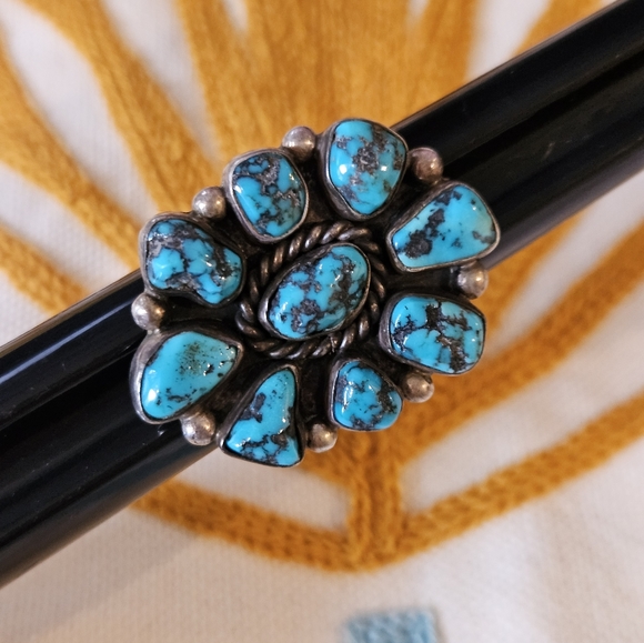 Vintage Sterling Silver Navajo Turquoise Ring - Picture 4 of 6